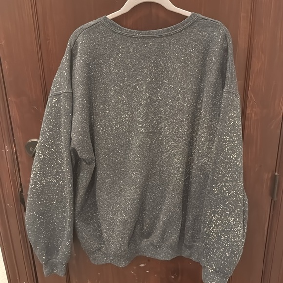 Christmas sweatshirt - Picture 4 of 4